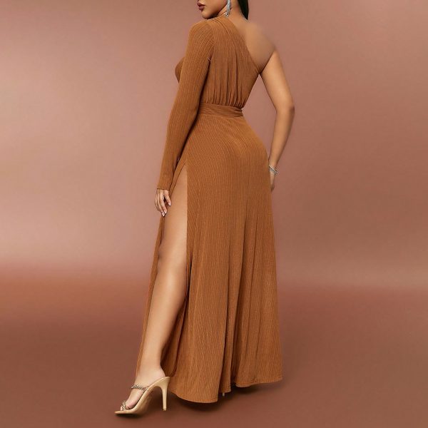 Fashionable Elegant Slim Fit Dress Solid Color One-Shoulder Long Sleeve Slit Gown for Women - Image 3