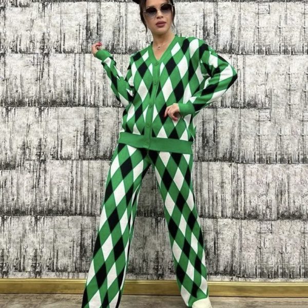 Autumn winter knit ladies casual tracksuits v neck single breasted cardigans wide leg pants Plaid two-piece set - Image 2