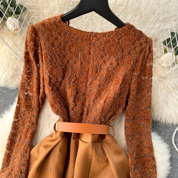ZT1550 Senior Sense Elegant Lace Wavy Edge V-neck Long Sleeve Fake Two Splicing Long Swing Temperament Midi Dress Evening Gown - Image 5