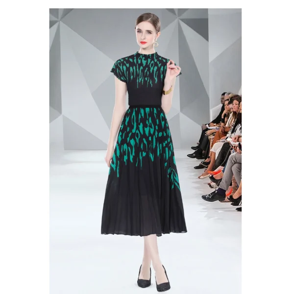LE1330 Miyake Pleated Suit Boutique Women'S Set Fashion Printing All-Match Large Size Slim Top Half Skirt Two-Piece Set - Image 2